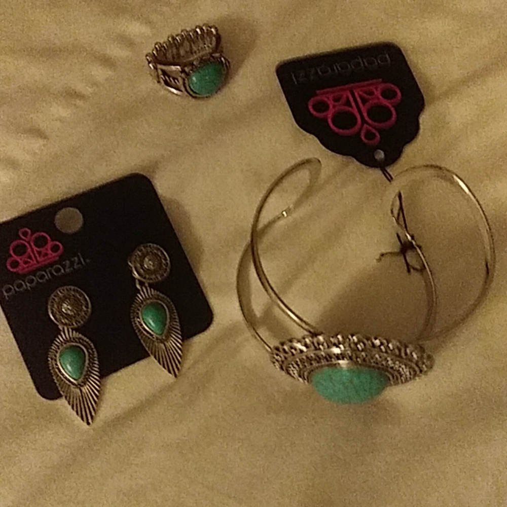 New bracelet earrings and ring turquoise crackle s